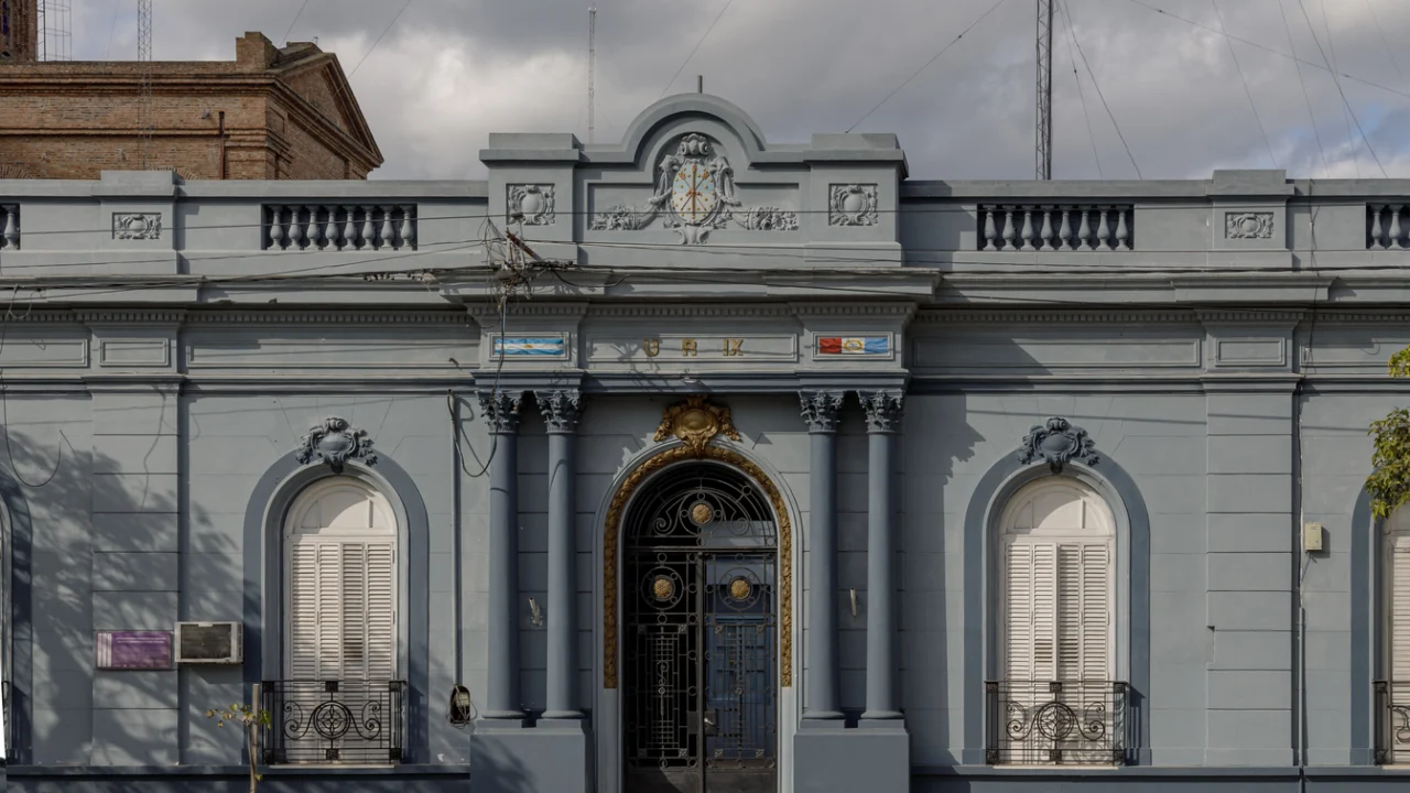 delegacia de polícia de Mirassol, fachada, dia